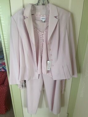 Together Soft Pink 3-Piece Women's Pant Suit with Lace Knit Tank